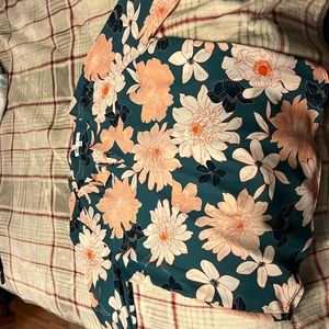 Lightweight blouse, floral